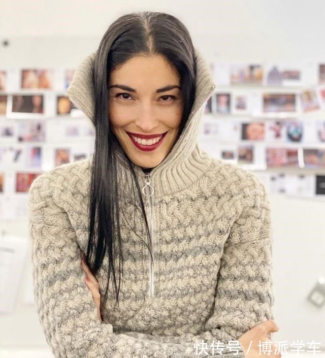 面料 4款今冬流行毛衣款式,让温暖与时髦兼具,穿出职场人的暖系魅力!