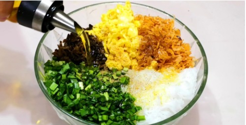 三鲜|萝卜包饺子,原来这么好吃,调馅有秘诀,比三鲜和肉馅都好吃,香