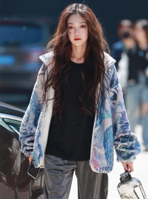 《金曲青春》团体舞台开录：希林陈卓璇热度十足，刘些宁张艺凡备受期待