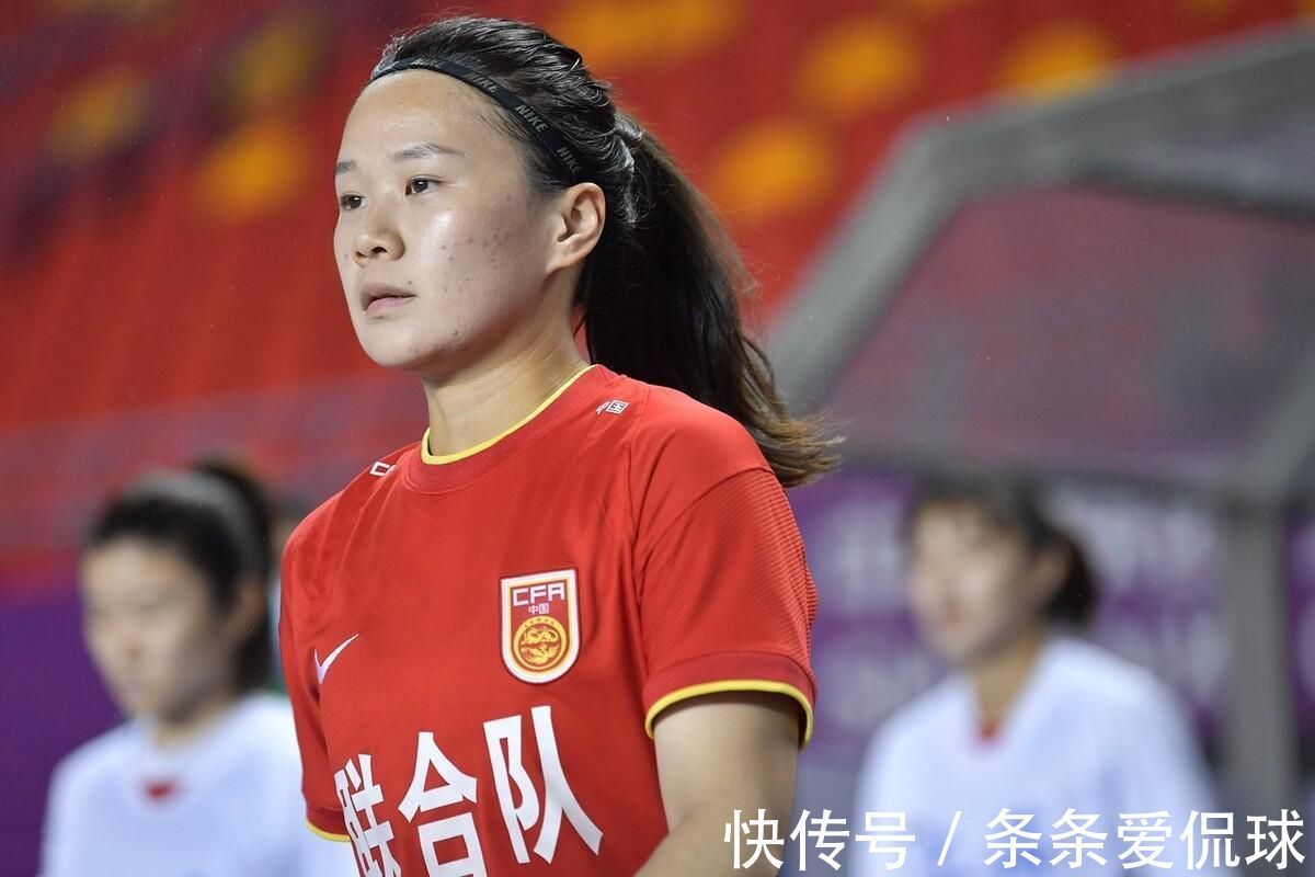 王霜|国足4消息!王霜疑似骨裂,女足3将想留洋,里皮冠军言论不准确