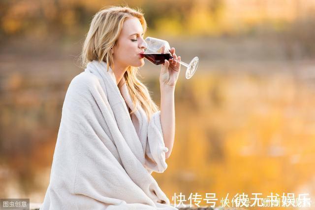 姨妈期|洗头是“姨妈期”禁忌？妇科专家：8件事真的不能在经期做
