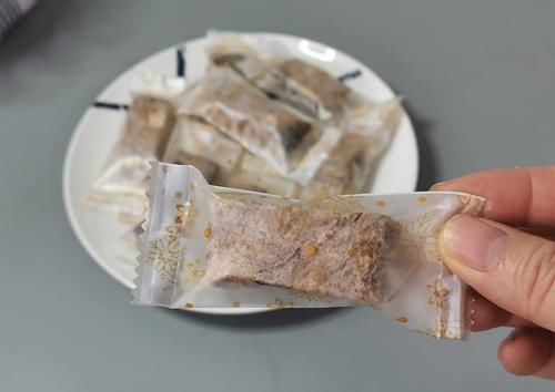  好吃|牛轧糖这样做真好吃，一口一块停不下来，做法简单易学，适合学手