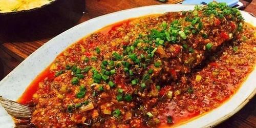  推荐|美食推荐：红烧黄山鱼、韭苔炒绿豆芽、豆瓣鲫鱼、凉拌猪蹄的做法