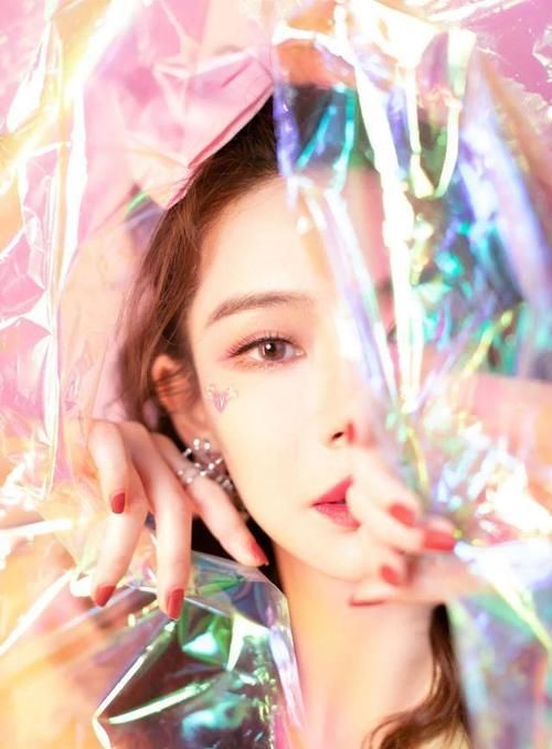 眼睛上有星星？Bling Bling的珠光眼影超级仙气！