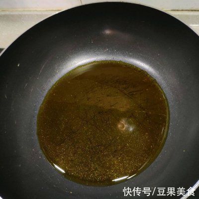 学会这道奶奶家的秘制糖醋排骨，想低调都不行