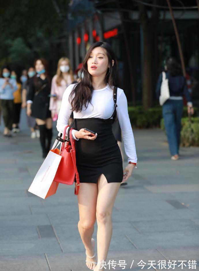 知性 微胖姐姐的时尚背带裙，轻松隐藏“小肉肉”，大方展现知性美！