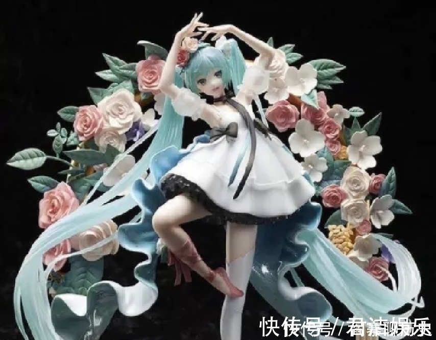 初音|初音未来惊现绝美手办,看到这双红绳“阴阳腿”,网友:owsl