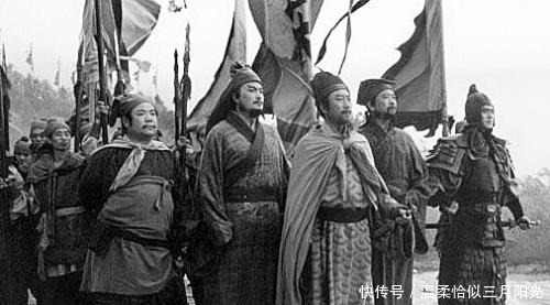 《水浒》中这仨好汉,绰号取得太讽刺了,名号很响亮人却很一般!