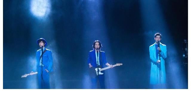 《披荆斩棘的哥哥》：张晋拿到“双第一”，不是因为他“撞玻璃”