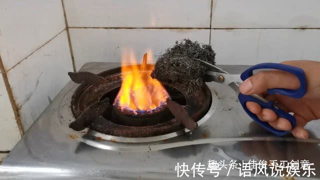 佳俊|用旧的钢丝球别扔掉，再这样处理一下，一年能省不少钱！