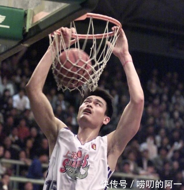 纪录|CBA历史单场篮板纪录:姚明两次30+,前10被外援占据,1人独占5席