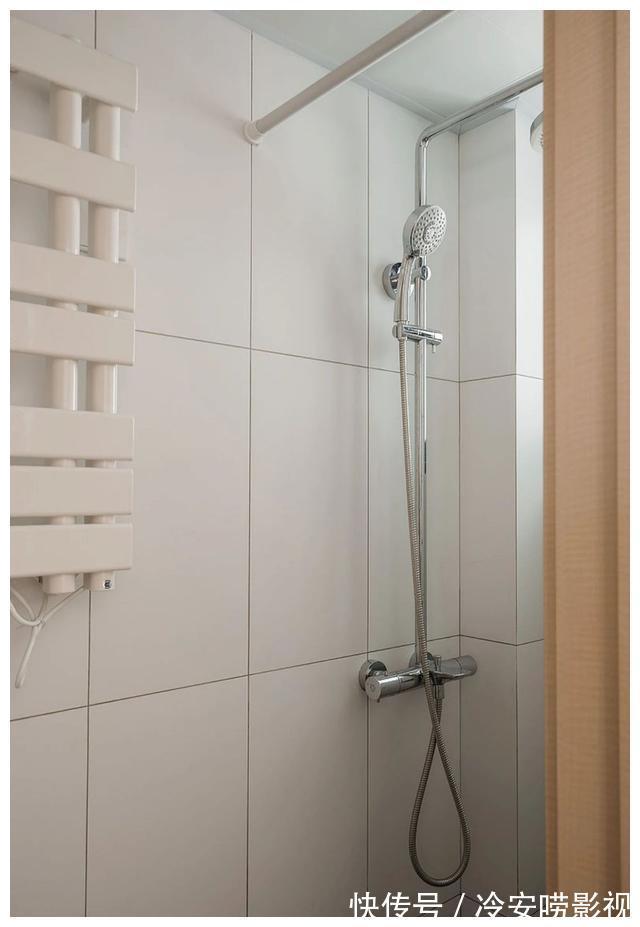 规划|50㎡手枪户型，变身通透两居室，还规划出三个办公区，太实用了！