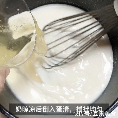  雪白|消灭蛋白的好方法—雪白牛奶炖蛋