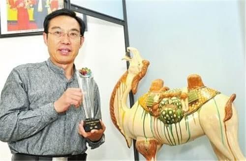 北魏时期|故宫花90万买一古董,专家鉴定为真品,农民这是我仿的只卖90块