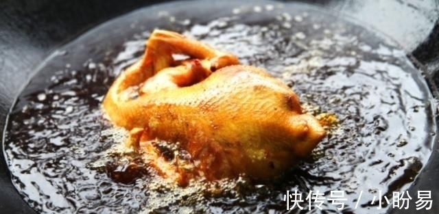 炸东西剩下的油应该怎么办？厨娘：多加这一步，剩油变“香油”