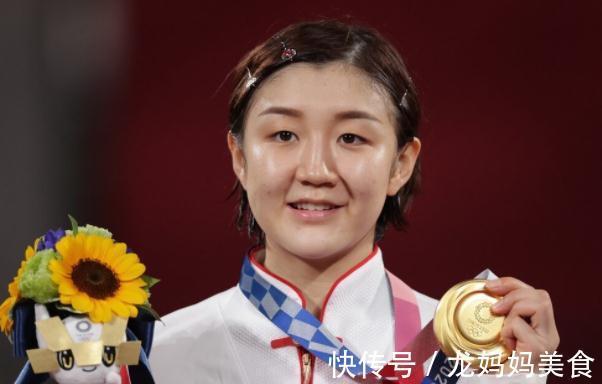 男单|许昕2021年单打赚0分,仍是世界第三,世乒赛亚军8站只赚到489分