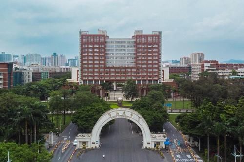 2021广东省大学排名出炉！前三无争，深大不敌华南师大，南科大仅13名？