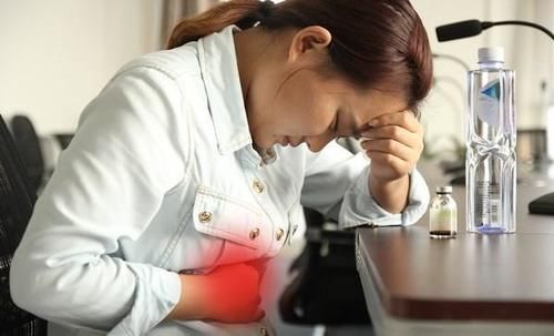 为何越来越多的人提倡“间歇性断食”？到底好处多还是坏处多？