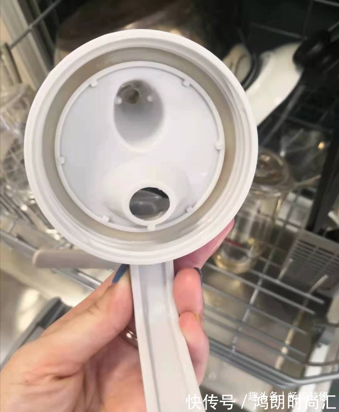 扫地机器人|娇气的媳妇买了5个网红家居用品,以为是鸡肋,用了才知道是超值