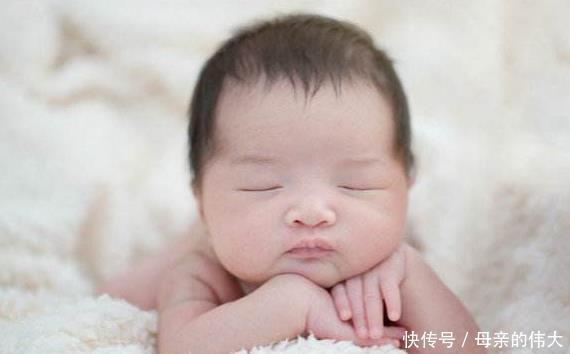 宝宝|高颜值父母却生出“丑宝宝”,一做亲子鉴定,宝爸叹气凑合养吧