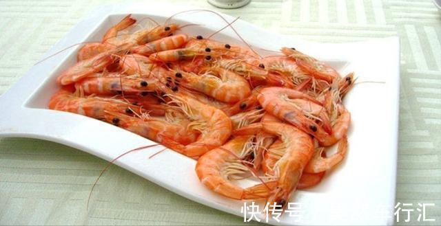 好吃|水煮虾是开水还是冷水下锅?9成人都做反了!难怪虾肉不嫩腥味重