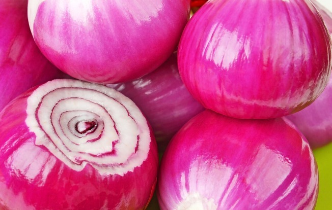 高血脂症|每天吃洋葱可以降血脂北大教授大错特错,降血脂的是2件事