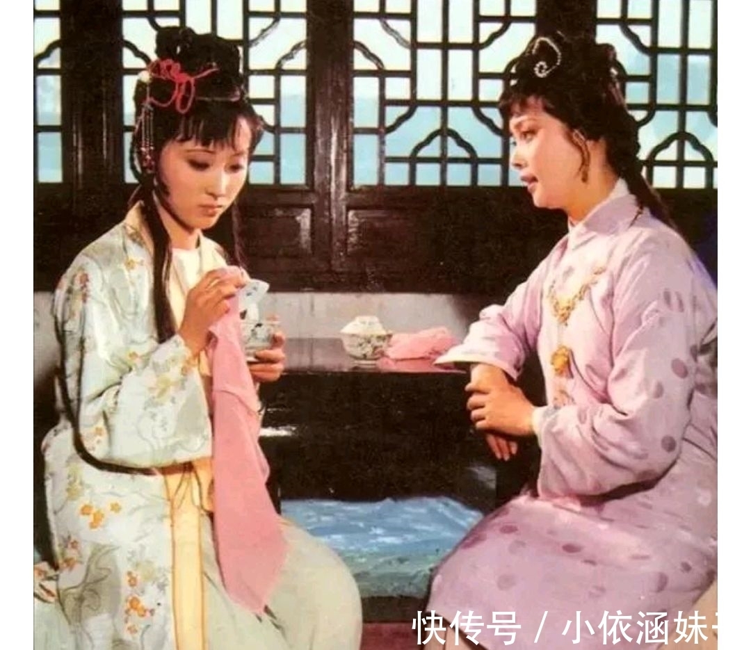 薛家$薄命司排第一的薛宝钗,自然结局悲惨,失了富家小姐身份,无人管