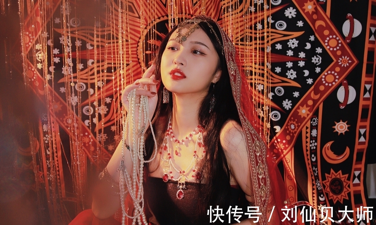 霜叶!诗·十一首丨薄酒三分同雪淡,清茶半盏共花香