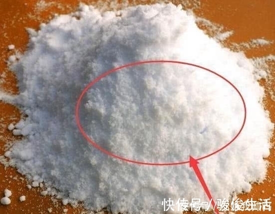 柔顺剂|天天拖地还是脏?家政阿姨教我一招,拖地加这几样,地板干净光滑