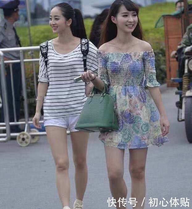 身姿|街拍:个性时尚的美女,身姿丰腴得体好看又时尚!