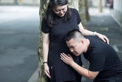 丈夫|“最怂丈夫”走红,产房里哭天喊地,产妇忍无可忍:给我gun出去