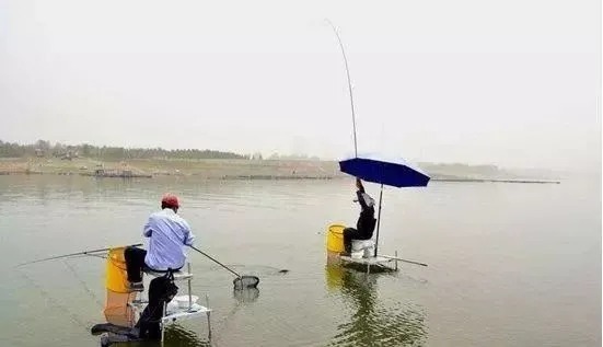 几个打窝时要注意的地方,都是影响上鱼效率的关键!