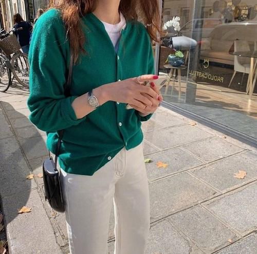 今年的小风，和毛衣针织衫更配！做一个温柔如水的女人