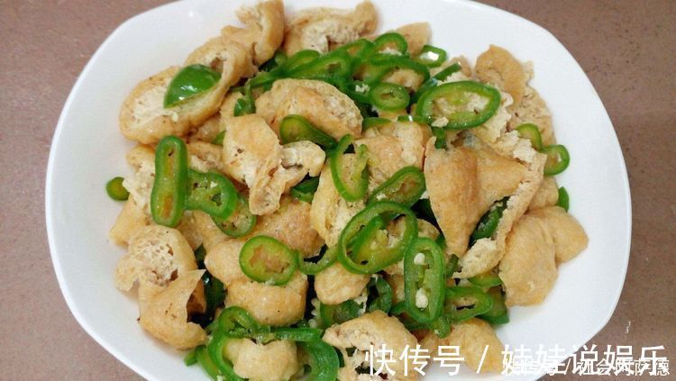 冬天|冬天最适合孩子吃的菜，隔三差五吃一回，补钙质，体重嗖嗖降下来