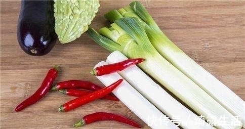 妇科炎症|有妇科炎症的女人,这5类食物,记住要少吃,炎症容易反反复复