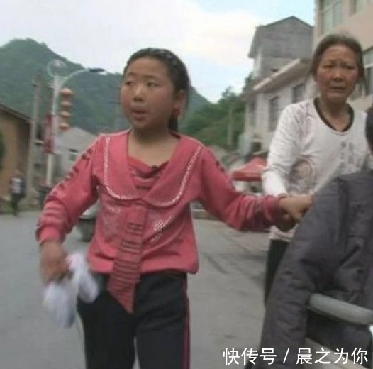 《变形记》中患上公主病不想回农村的王红林，她的现状令人想不到