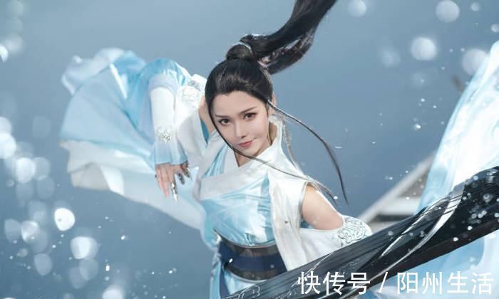 老太|学生穿C服就是没教养?八旬老太怒剪汉服,孙女:为老不尊