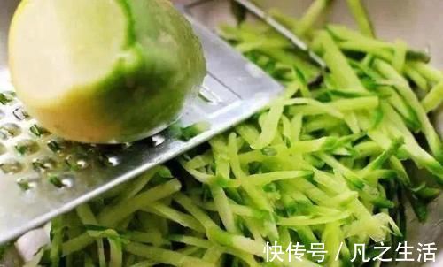 面包糠|炸萝卜丸子，有人用淀粉有人用面粉，都不对，教你正确做法，真香