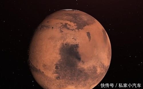 火星车 好奇号火星车在火星上拍到一团火,清晰可见,会是什么?