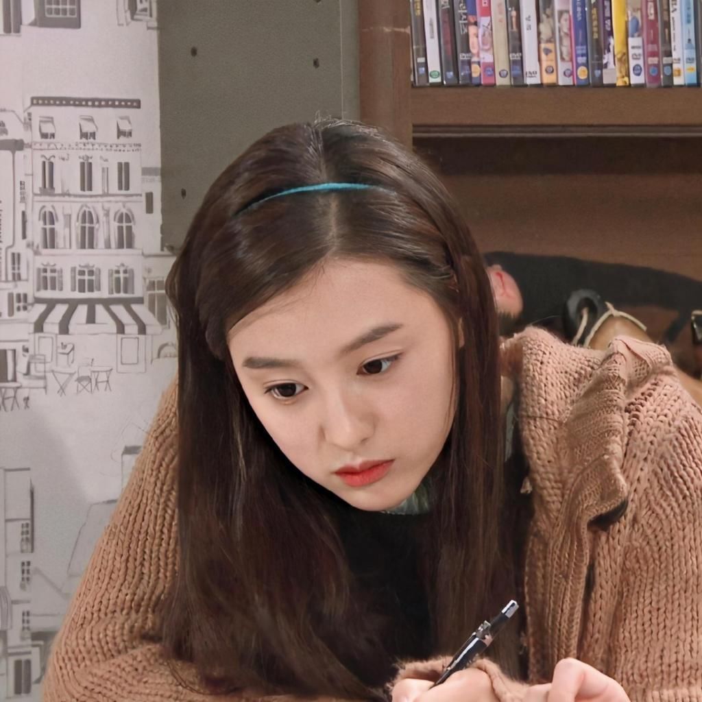 越能坚持7个好习惯的女生,五官会逐渐变深邃立体,成为素颜女神