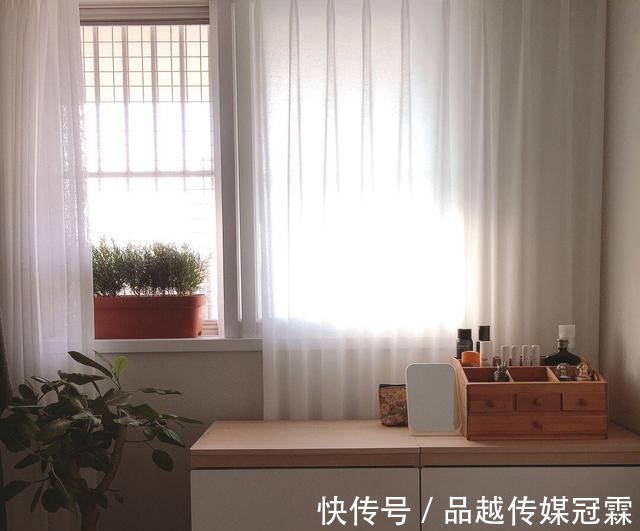 小户型|晒她79平小户型，全屋“水泥”地，不装踢脚线，接地气又百搭！