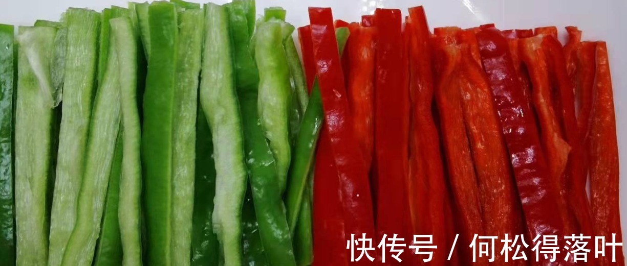 榨菜炒肉丝|榨菜炒肉丝的经典做法，色香味俱全，这就是干饭人的下饭菜！