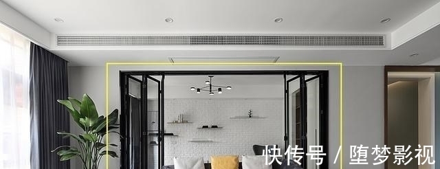 欧松板|打掉客厅与书房隔墙，壁挂悬浮电视墙做隔断，实现功能区互通共享