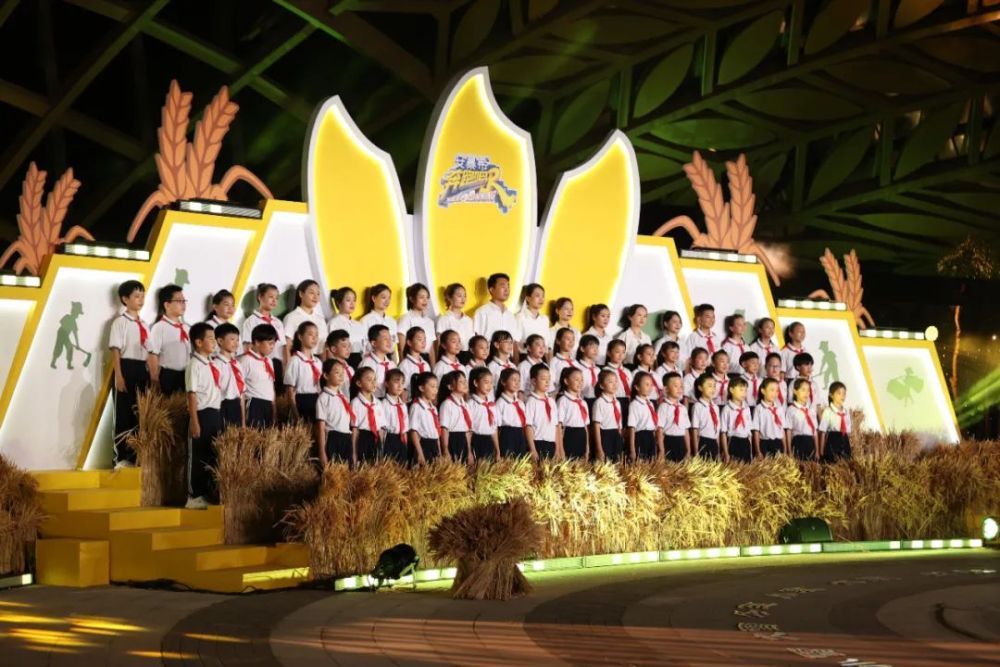 青年文明号|喜讯｜浙江广电集团《奔跑吧》团队荣获2021年度全国青年文明号荣誉称号