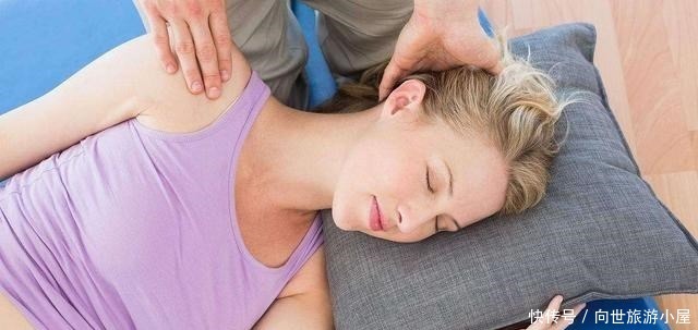 睡姿|孕期“睡姿”有讲究,孕妈的这2种睡姿,堪称胎儿健康的“大敌”