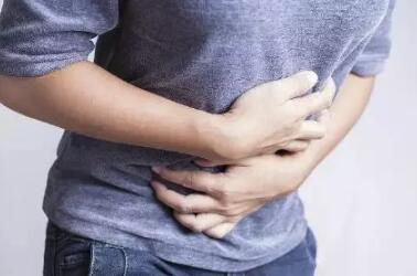 排尿|排尿黄，异味大可能是这些问题在作怪，别傻傻以为是上火了