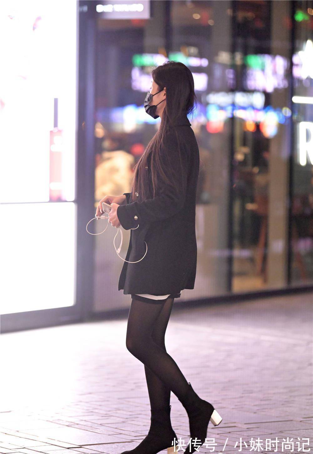 高跟 冬季适合搭配靴子,长靴短靴都可以,高跟款式更好一些