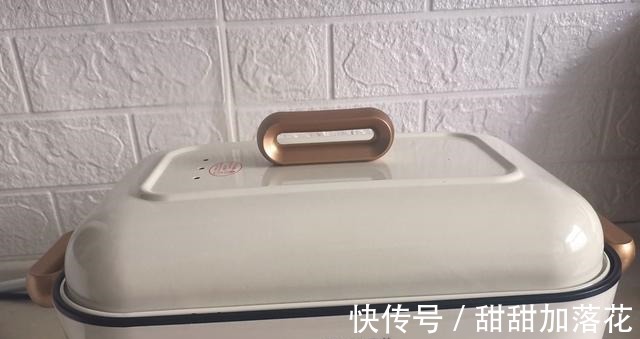 这叶子比根更营养,别再扔掉了,10月正鲜嫩,清脆爽口特下饭!