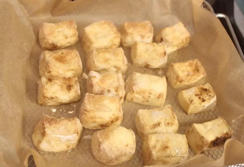 美味|炖的不爱吃？大叔教你气炸豆腐，外酥内软，酱汁浓郁，超美味~