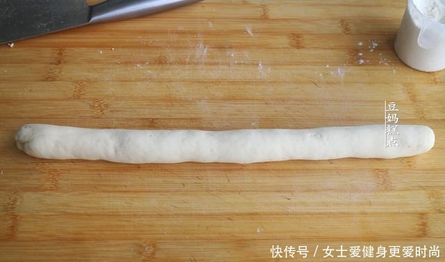 胡萝卜|胡萝卜肉包,1次发酵简单轻松,有空多给孩子做,清热明目
